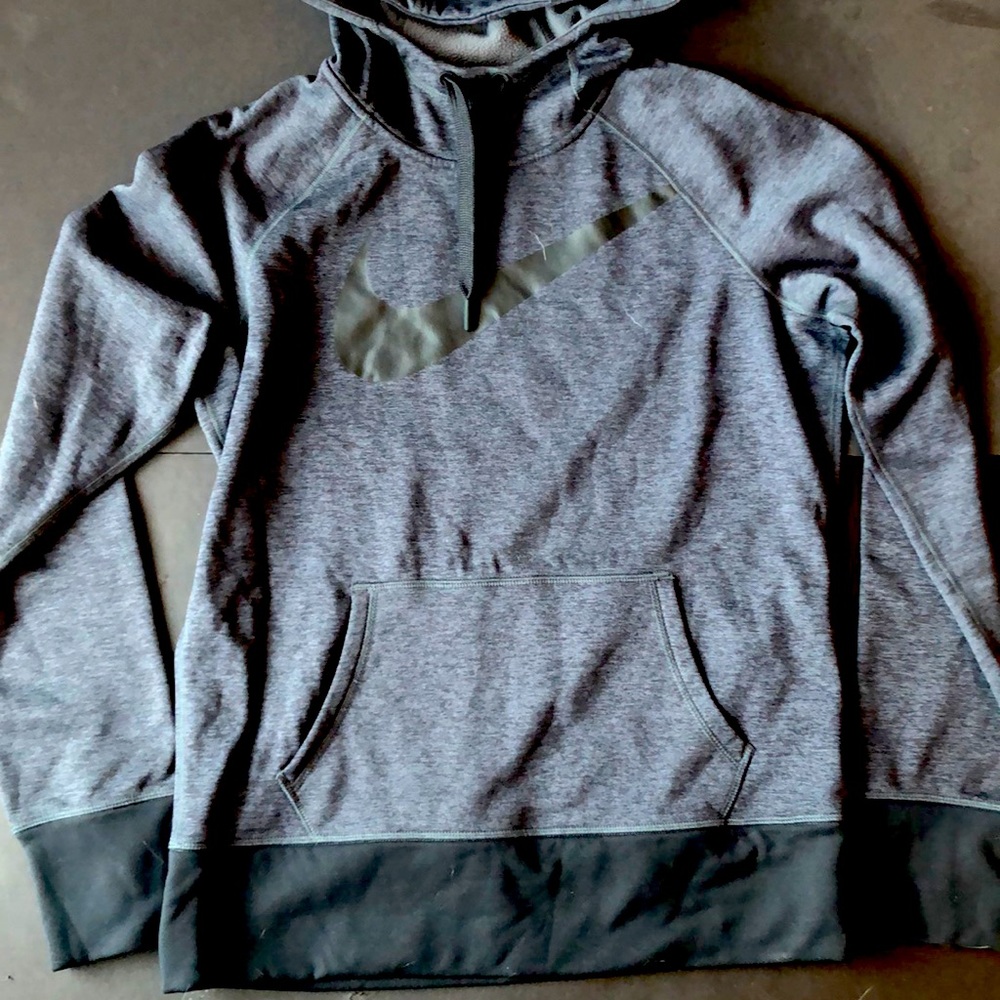 4 for $20🏷️Women’s Nike Sweatshirt